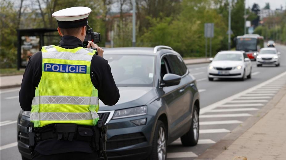 Řidič nabídl policistům 50 tisíc korun. Dělejte, že jsme se neviděli, vyzval je