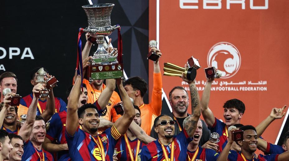 MOMENT DNE: Praha hostí hvězdy, slavná Barcelona přiletí bez Yamala