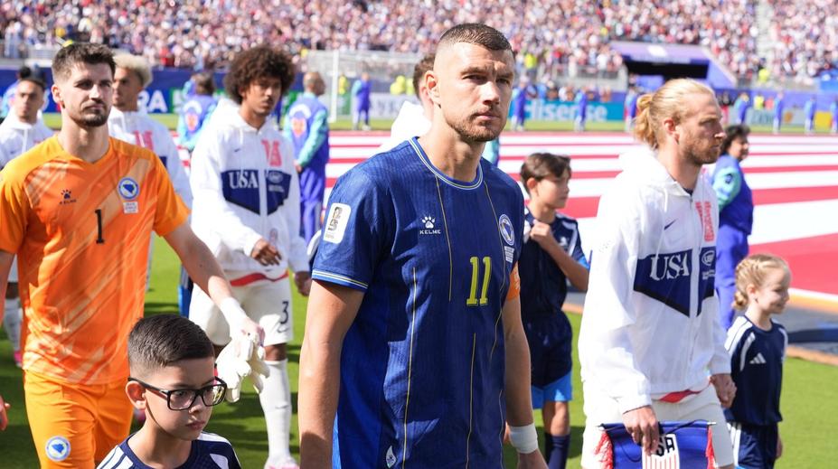Velké loučení legendy. Džeko po 19 letech končí v reprezentaci