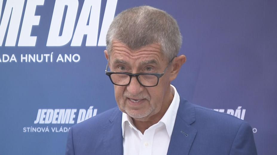 Průzkum: Volby by vyhrálo ANO. Vládním stranám klesá podpora