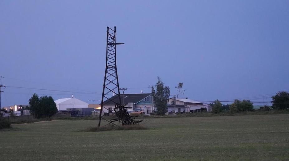 Dálnice D1 stála v obou směrech. Spadlo na ni elektrické vedení