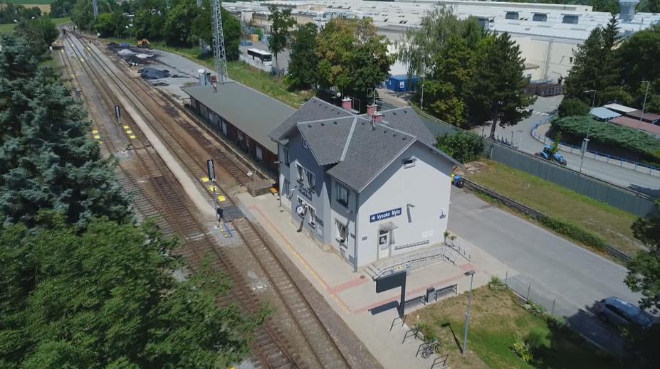 Kontrola nádraží ve Vysokém Mýtě: Útulné prostředí, ale žádné občerstvení