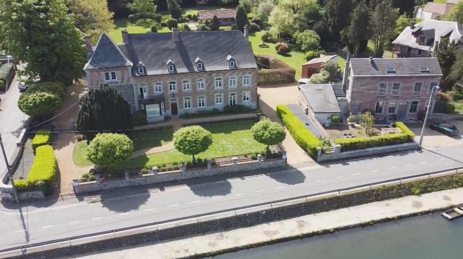 Luxusní vilu může vyhrát každý. Milionář ji z nudy nabízí v tombole