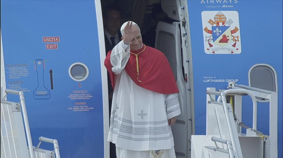 Papež navštívil Španělsko. Setkal se s královnou i bezdomovci
