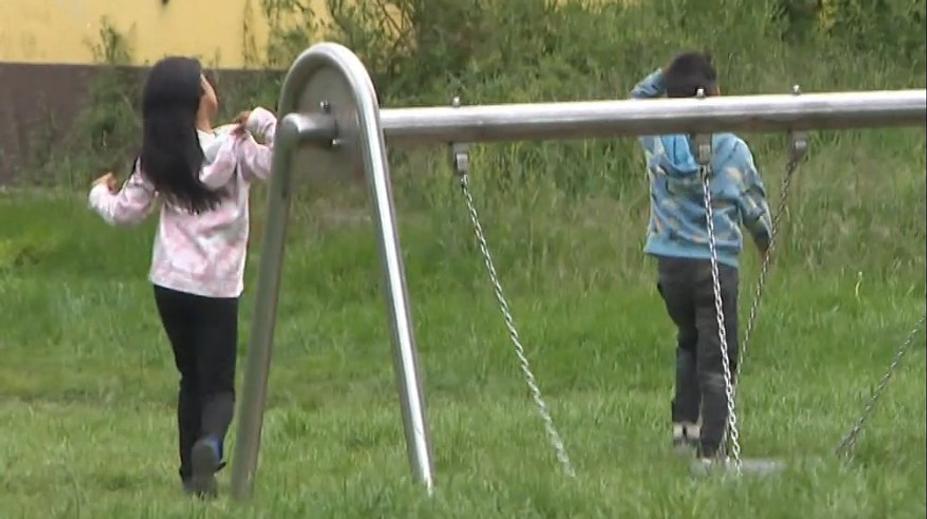 Dětská prostituce v Česku kvete. Šlapou kvůli jídlu i drogám, hlavně o prázdninách