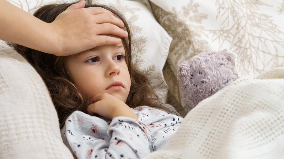 Česko se připravuje na epidemii chřipky. Dorazily už statisíce vakcín