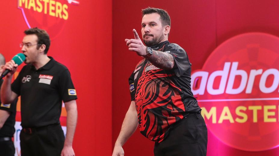 Jonny Clayton získal premiérový titul! Ve finálové bitvě přetlačil Kinga