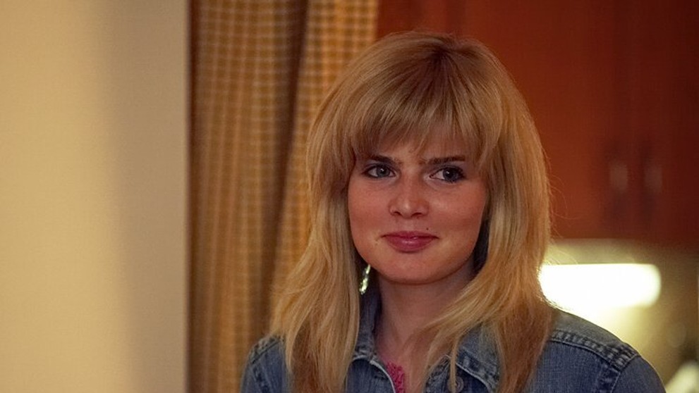 Karolína Krausová - hraje Nikol Štíbrová