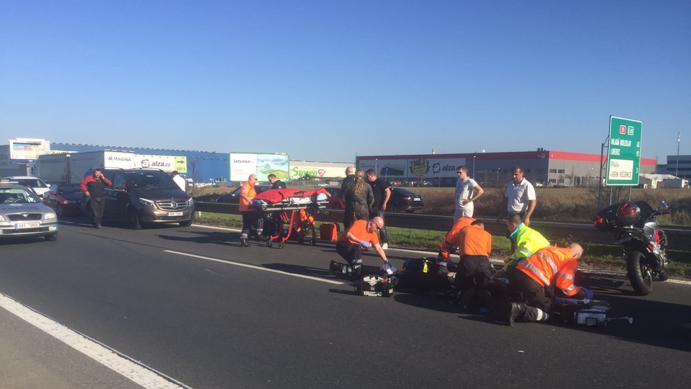Dopravni nehoda motorky a osobniho vozu - 2