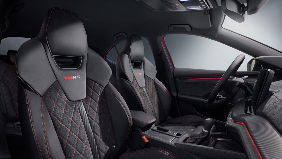 Škoda Octavia ve verzích RS a Scout - 77