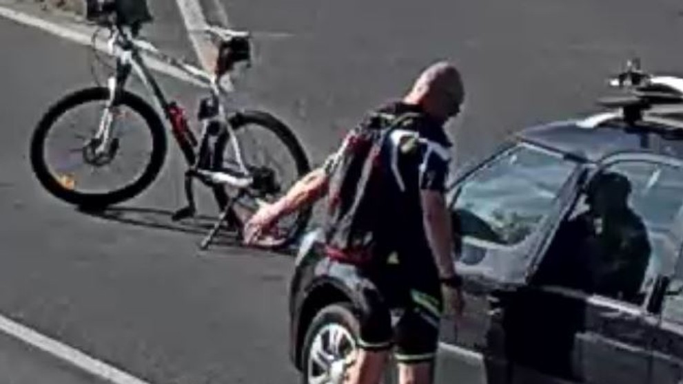 Cyklista v Ostravě zaútočil na řidiče - 3