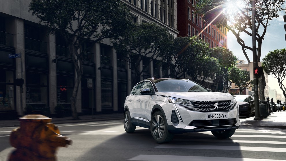 Modernizovaný crossover Peugeot 3008 - 16