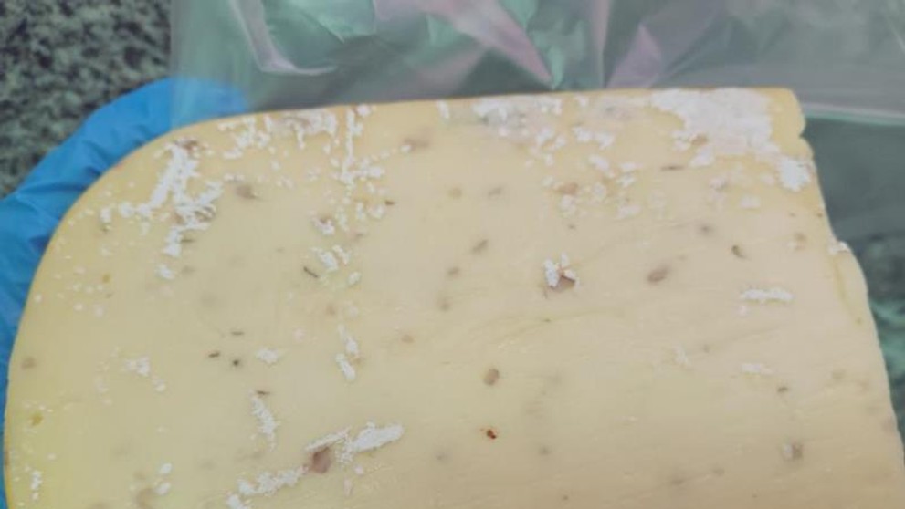 Sýr gouda z prodejny Hruška potraviny (2)