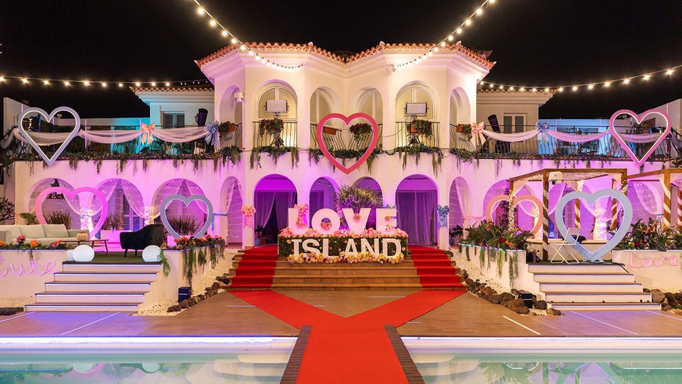 Love Island (6)