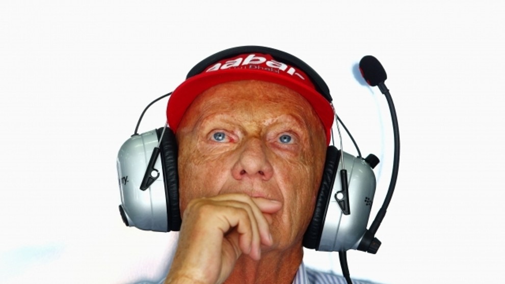Stáj Mercedes - 4