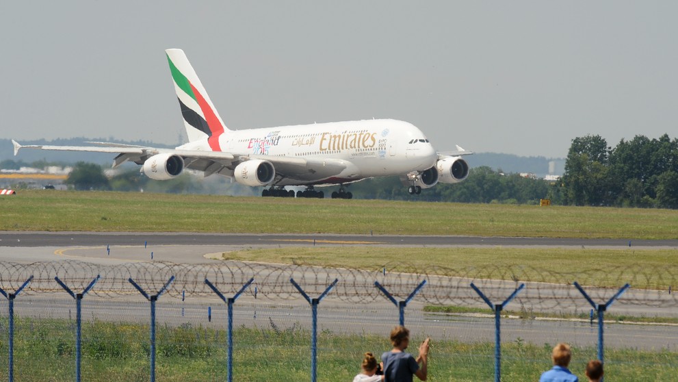 Přílet Airbusu A380 do Prahy - 1