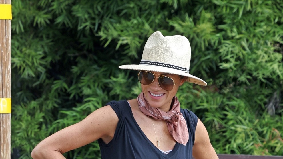 Vévodkyně Meghan na procházce (3)