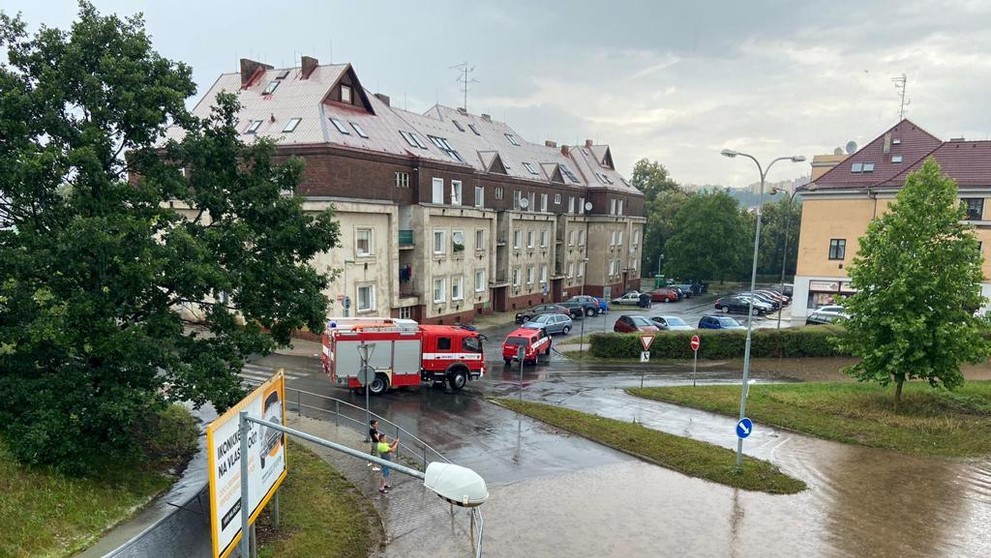 Obří laguna po bouřce v Rakovníku - 10