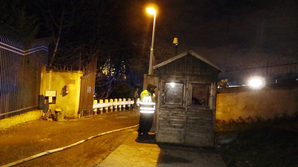 Na hašení dohlížel kromě policistů americký voják
