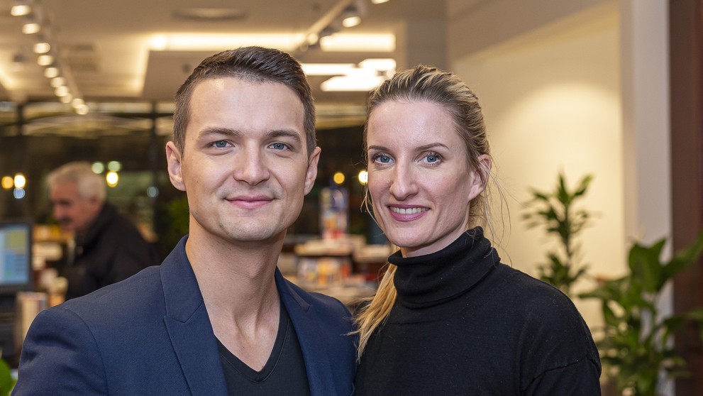 Viktor Vincze, Adela Vinzeová
