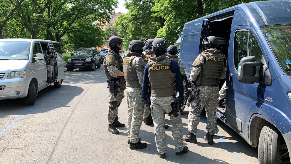 Zásah policistů na Praze 6 - 2