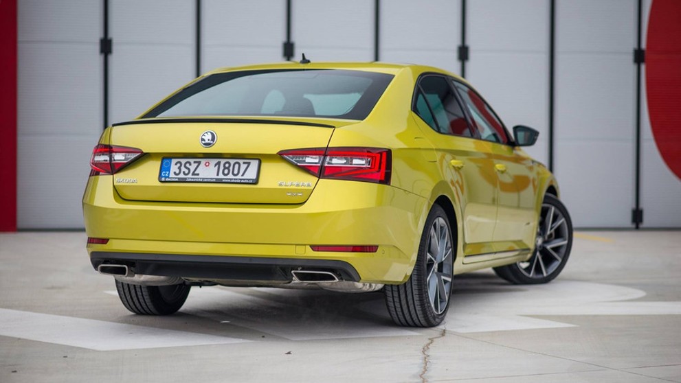 Škoda Superb - 18