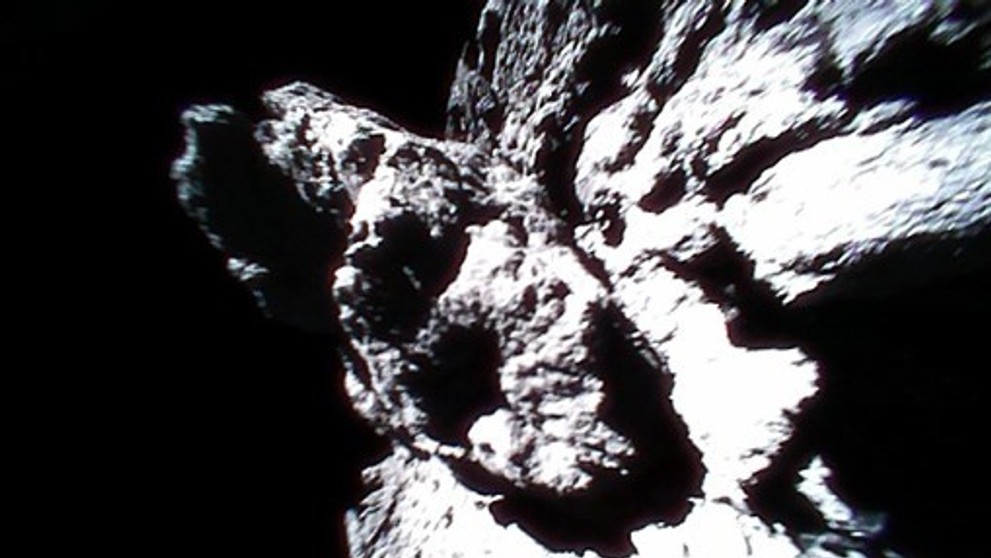 Snímky z asteroidu Ryugu - 5