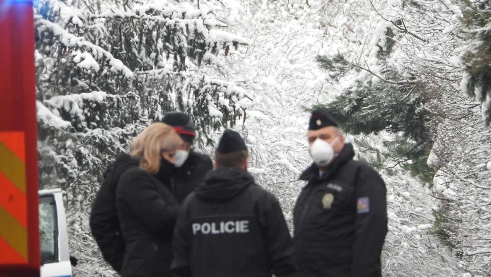 Hasiči zasahují na Praze východ chvůli chemikálii - 2