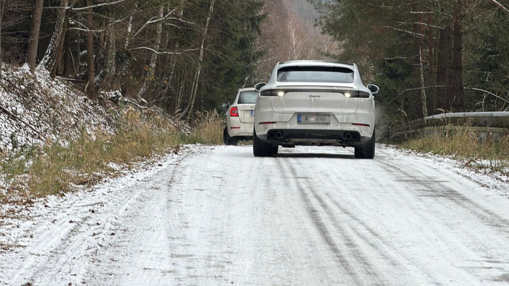 Objížďky dálnice D1 na letních pneumatikách