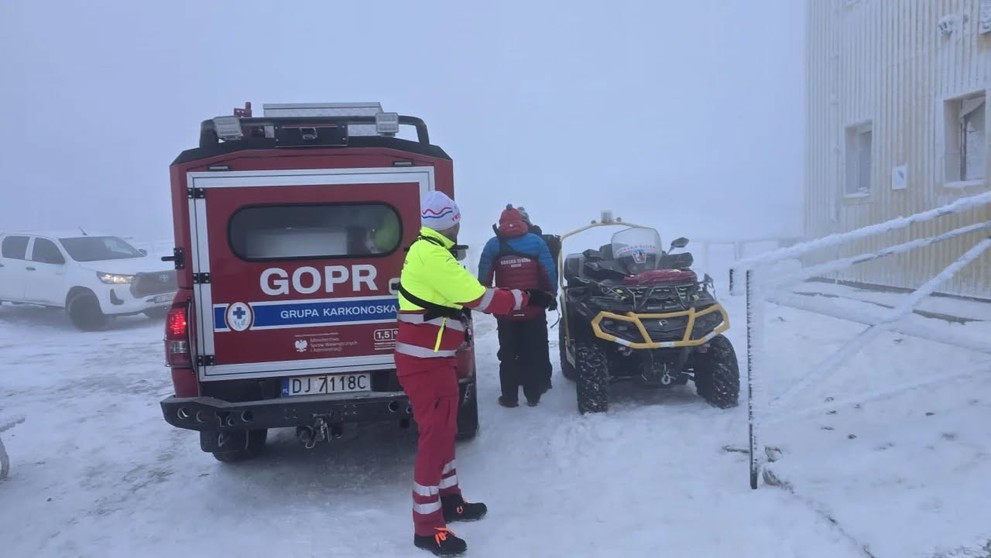 Záchrana turistky na Sněžce