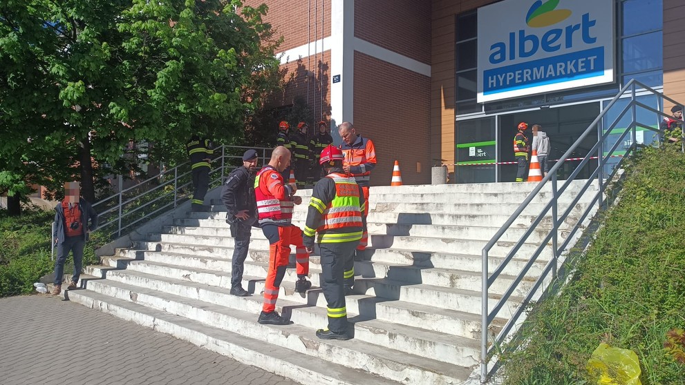 Evakuace obchodního centra ve Zlíně