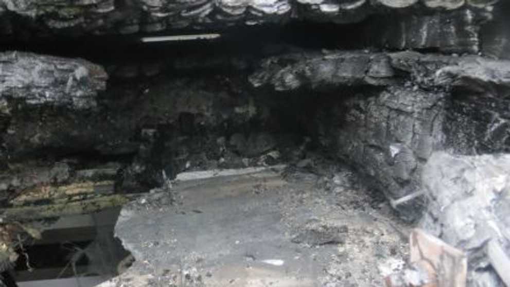 Rodině vyhořelo podkroví. Mohla za to špatná obezdívka krbu! - 5