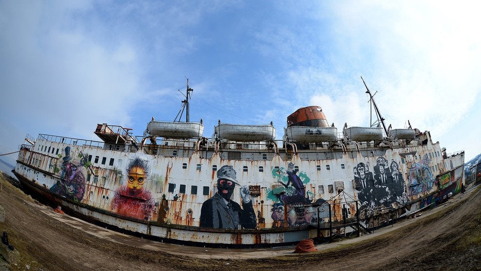 Loď Duke of Lancaster - 2
