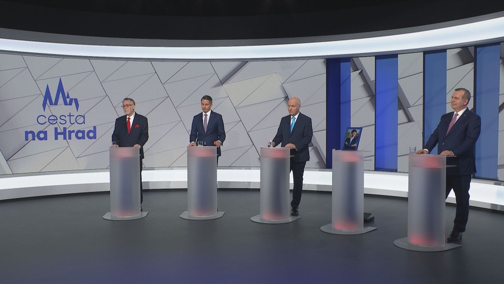 První předvolební debata kandidátů na prezidenta
