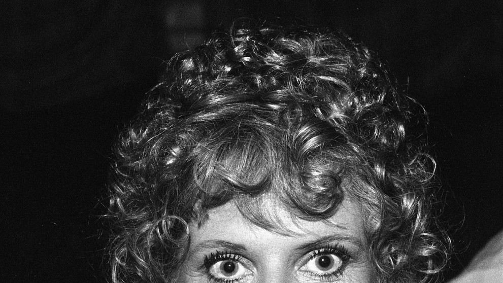 Leslie Charlesonová (2)