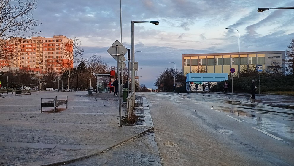 Zaplavená ulice U Modré školy