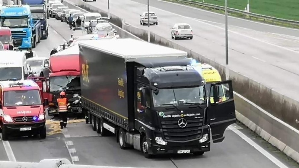 Hromadná nehoda na D1