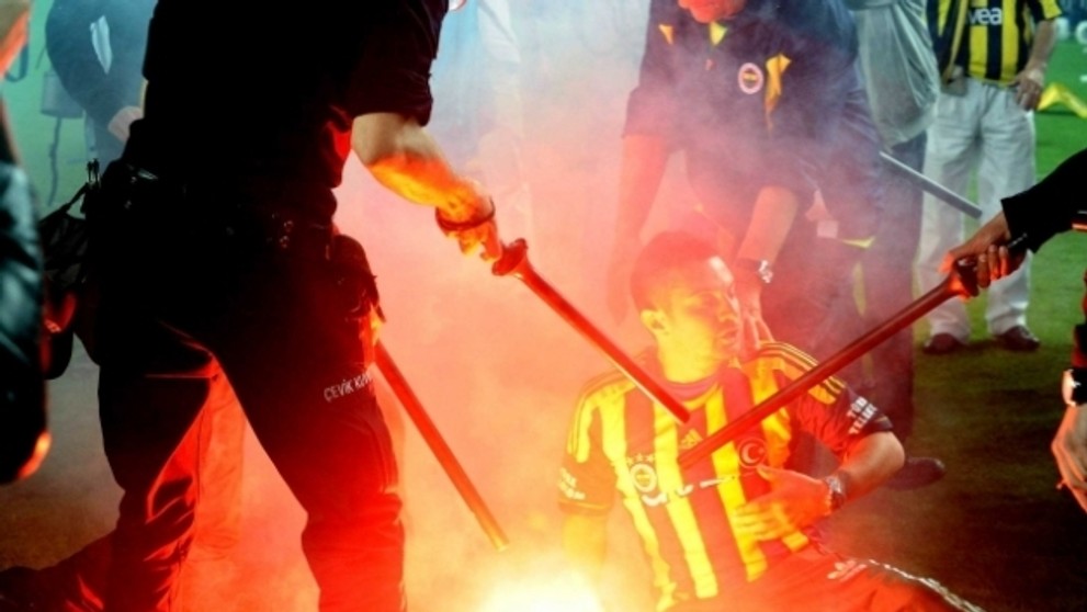 Fanoušci Fenerbahce Istanbul - 6