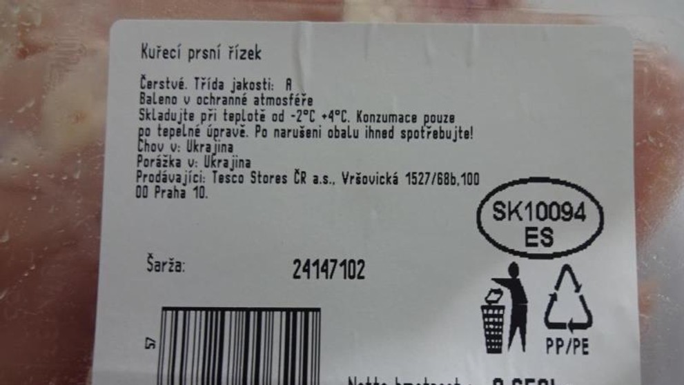 Kuřecí prsní řízky s bakterií způsobující salmonelózu (1)