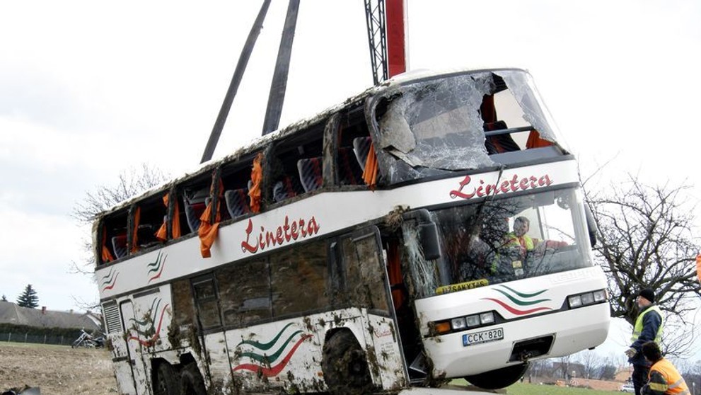 Nehoda autobusu u Říčan