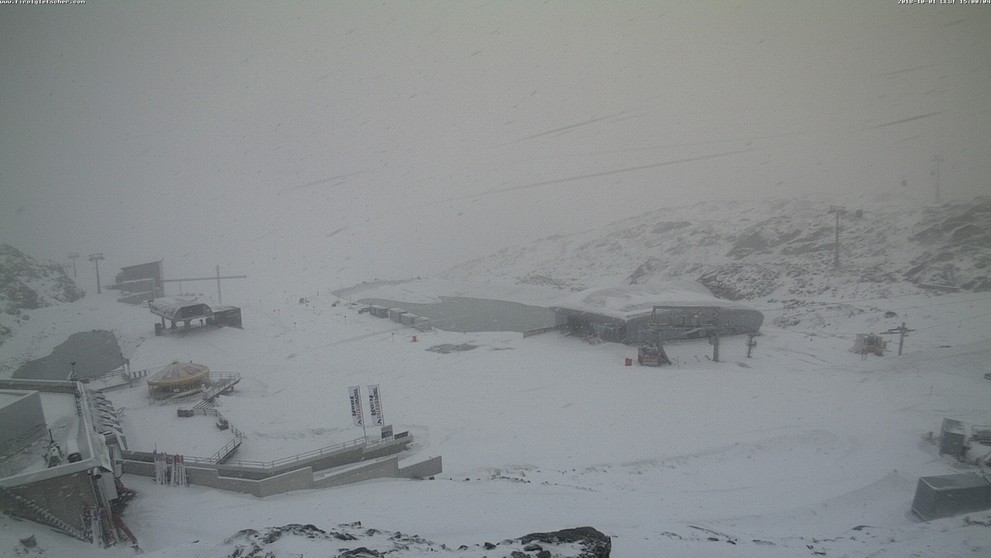 Sněžení v Alpách - Bergstation Pitzexpress - 2 840 m. n. m.