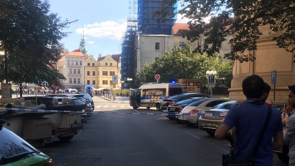 Policejní poplach na Staroměstském náměstí