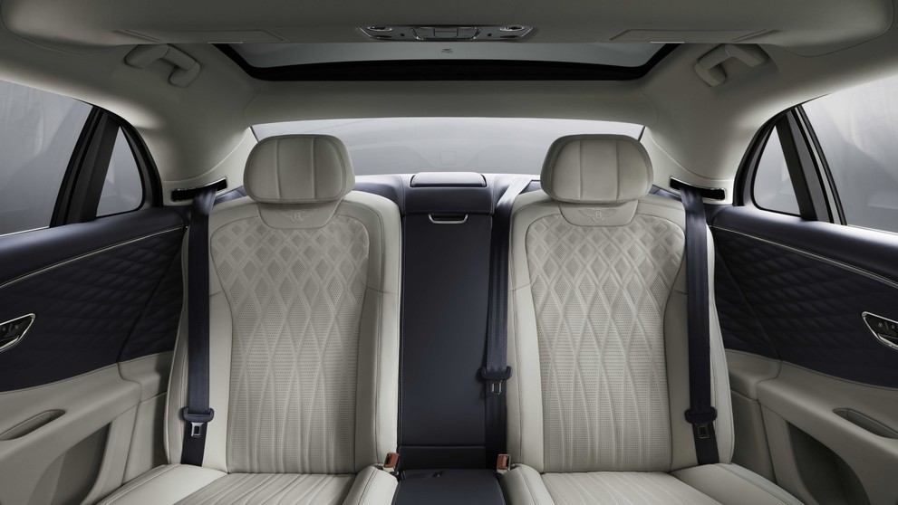 Bentley Flying Spur - 1