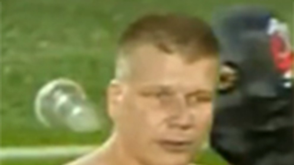 Chuligáni, kteří vnikli na stadion Sparty - 3