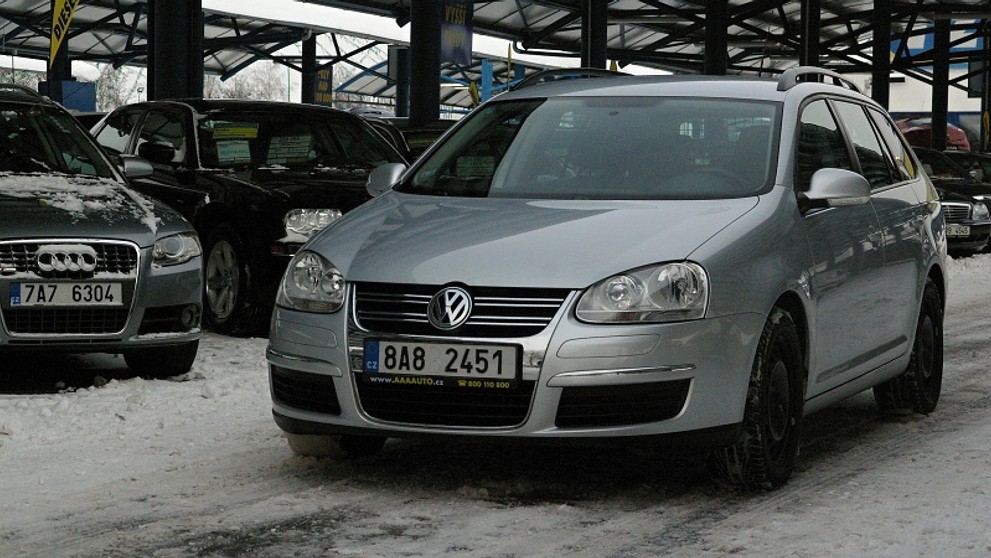 Volkswagen Golf Variant V - 8