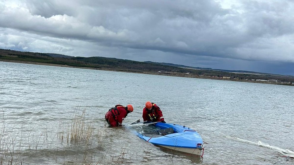 Převrácená plachetnice na Sokolovsku