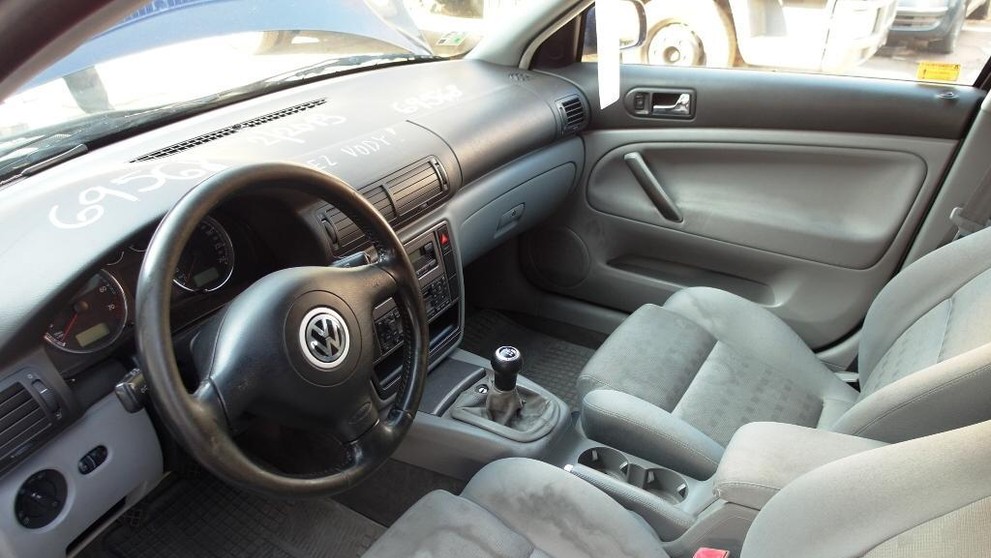 VW Passat 2,8 V6 30V 142 kW - 4 Motion - 3
