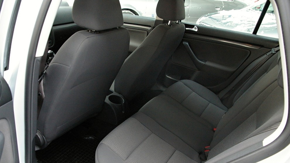 Volkswagen Golf Variant V - 7