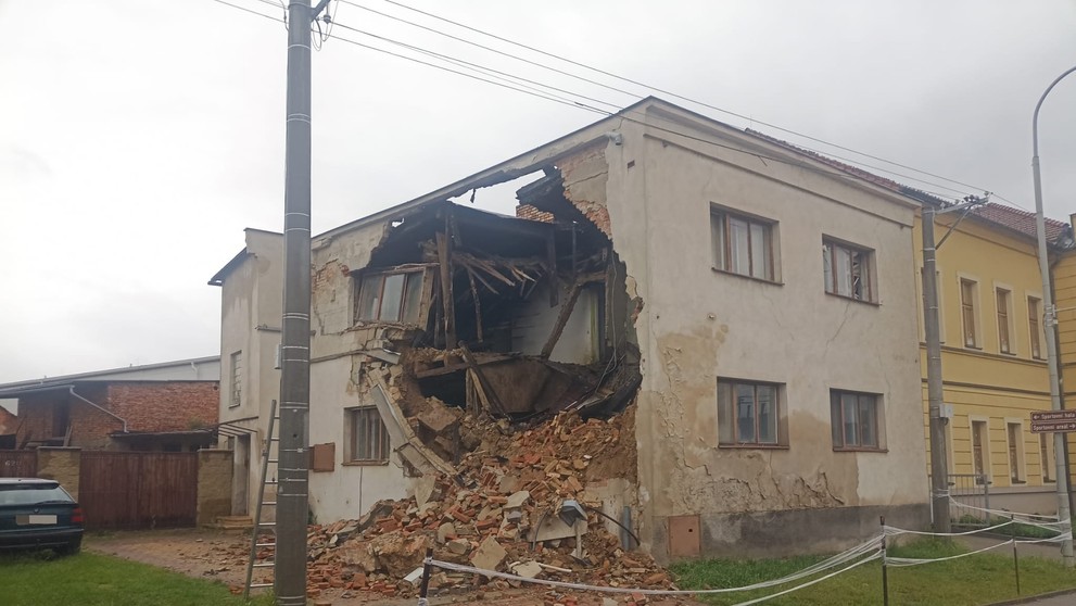 Déšť poškodil statiku domu, Zlínsko (3)