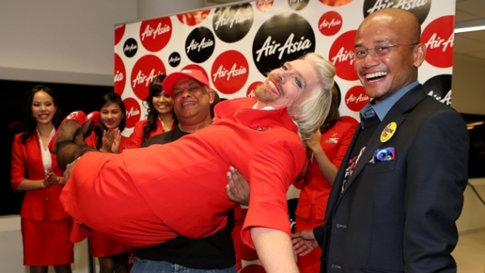 Richard Branson jako vousatá letuška - 4
